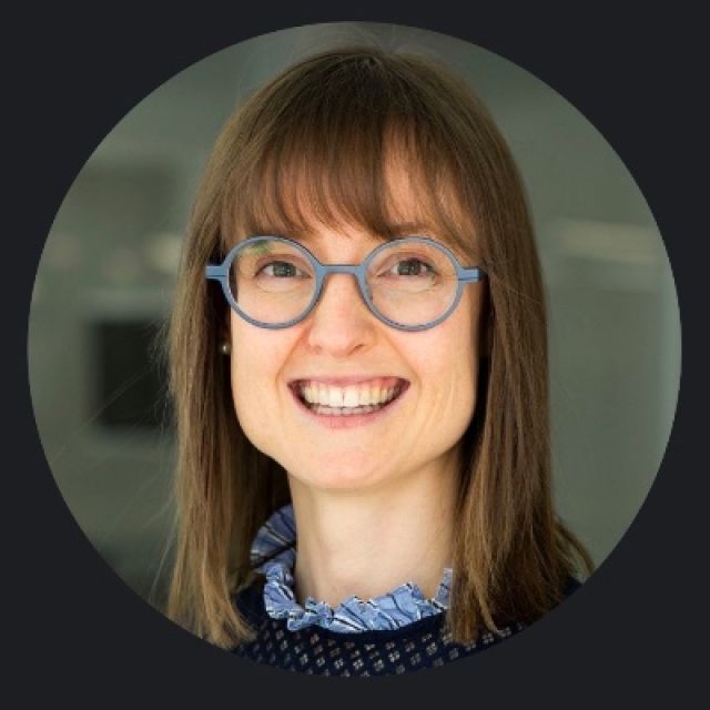 Mariana Hall Saraiva