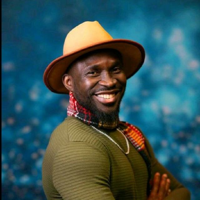 Francis Oye.'s profile