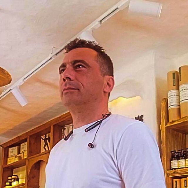 Elias  Kalyvas 