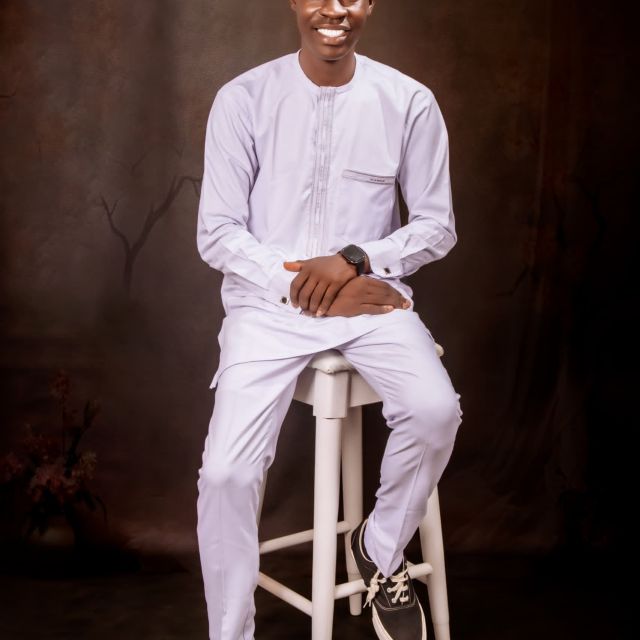 Folajinmi  Popoola 's profile