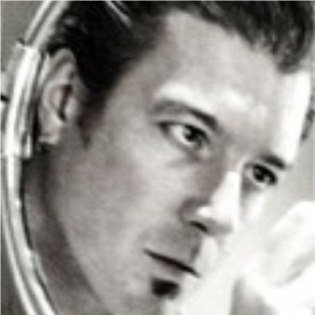 ★ DAVIS
